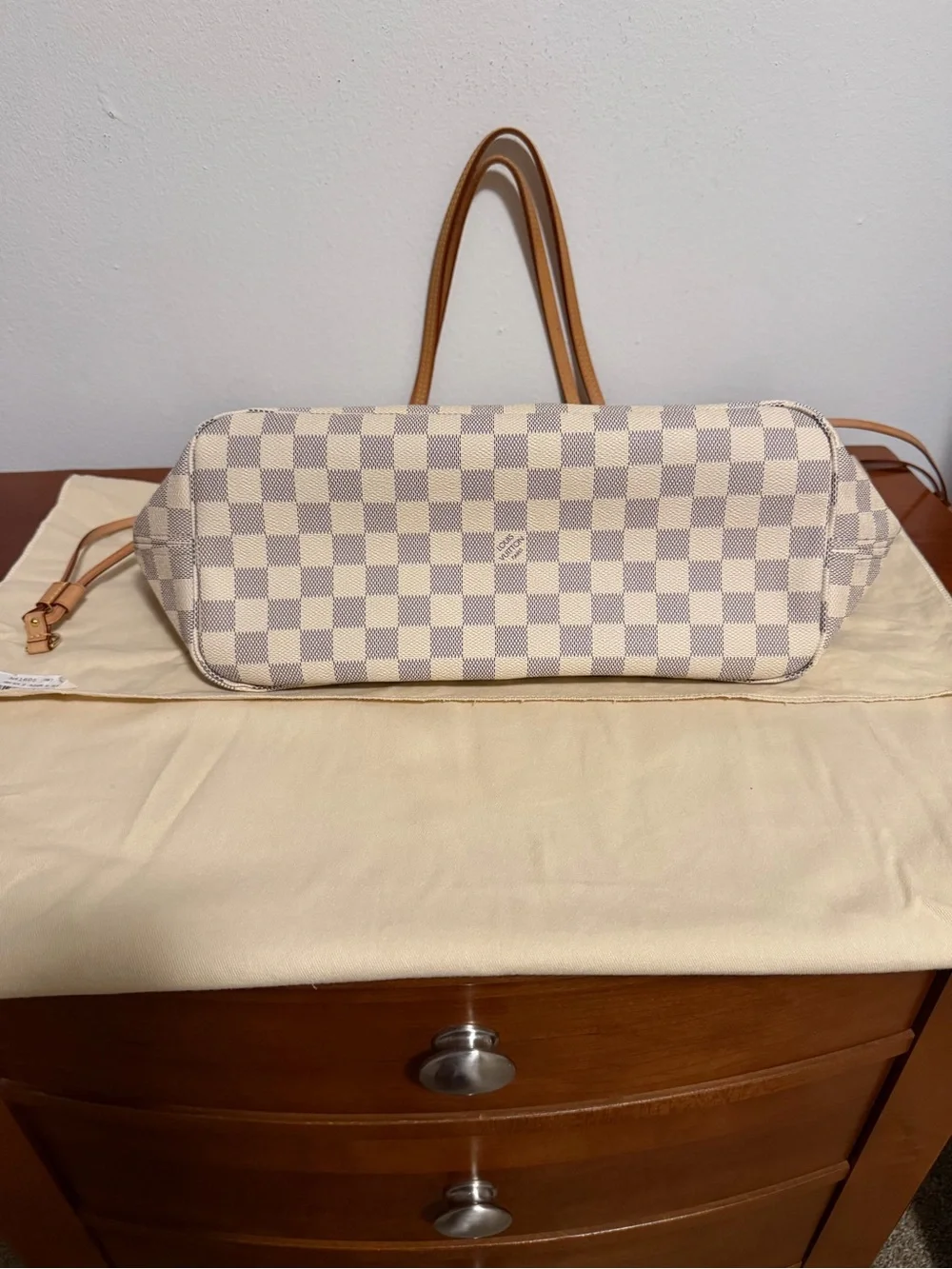 Authentic Louis Vuitton Neverful MM